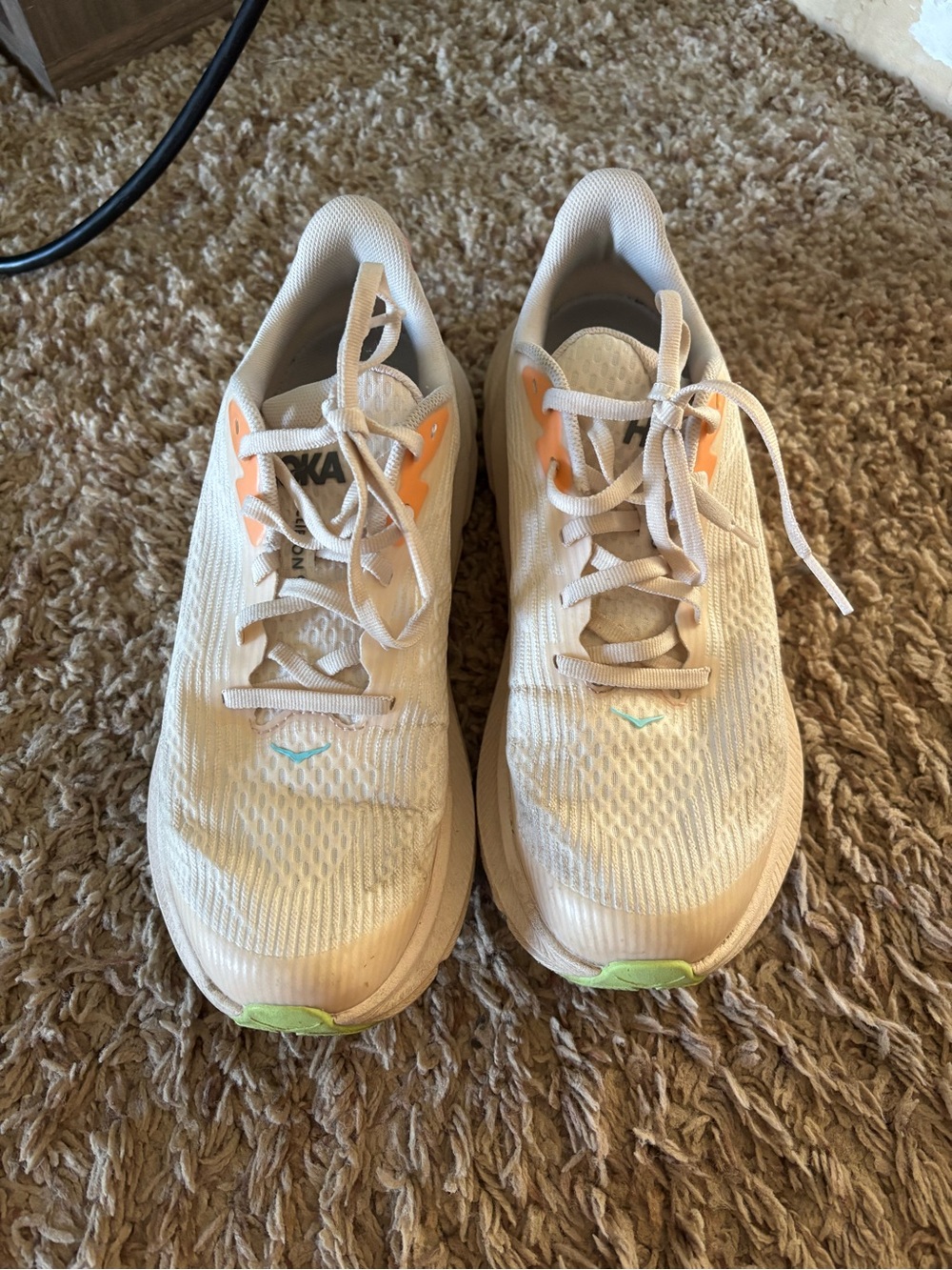 Hoka Clifton 9